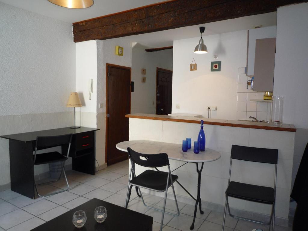 Residence Saint Simon Carcassonne Zimmer foto